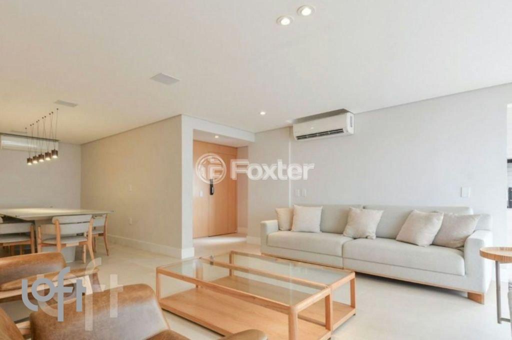 WhatsApp Image 2025-10-03 at 14.35.53 (6).jpeg