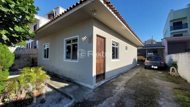 house em Rua Manoel Marques Júnior, Serraria - São José - SC