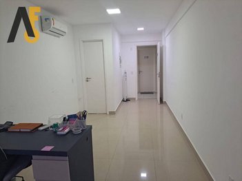 office em Estrada dos Três Rios, Freguesia (Jacarepaguá) - Rio de Janeiro - RJ