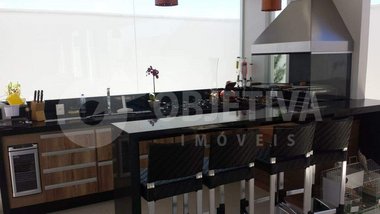 house em Avenida Vereador Carlito Cordeiro, Jardim Botânico - Uberlândia - MG