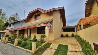 house em Avenida Gustavo Biagioni, Alto do Capivari - Campos do Jordão - SP