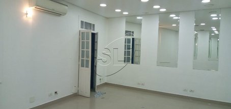 commercial_building em Rua Cincinato Braga, Bela Vista - São Paulo - SP