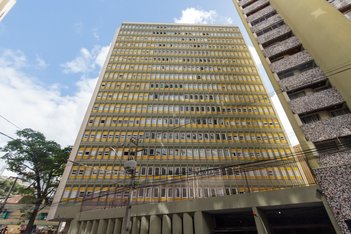 apartment em Rua Treze de Maio, Centro - Curitiba - PR