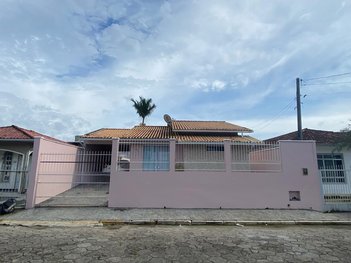 house em Rua Homero de Miranda Gomes, Fundos - Biguaçu - SC