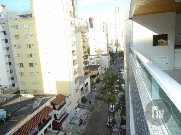 Mobiliado e decorado
89 m² útil
2 banheiros
1 vaga
2 quartos
1 suíte