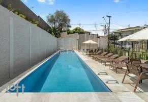 piscina-com-deck-e-espreguicadeiras.jpeg