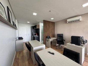 office em Avenida Ayrton Senna da Silva, Gleba Fazenda Palhano - Londrina - PR