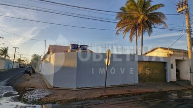 house em Rua Benjamin Alves Santos, Vigilato Pereira - Uberlândia - MG
