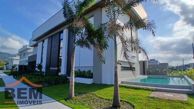 house em Rua Ivo José Rebello, Santa Regina - Camboriú - SC