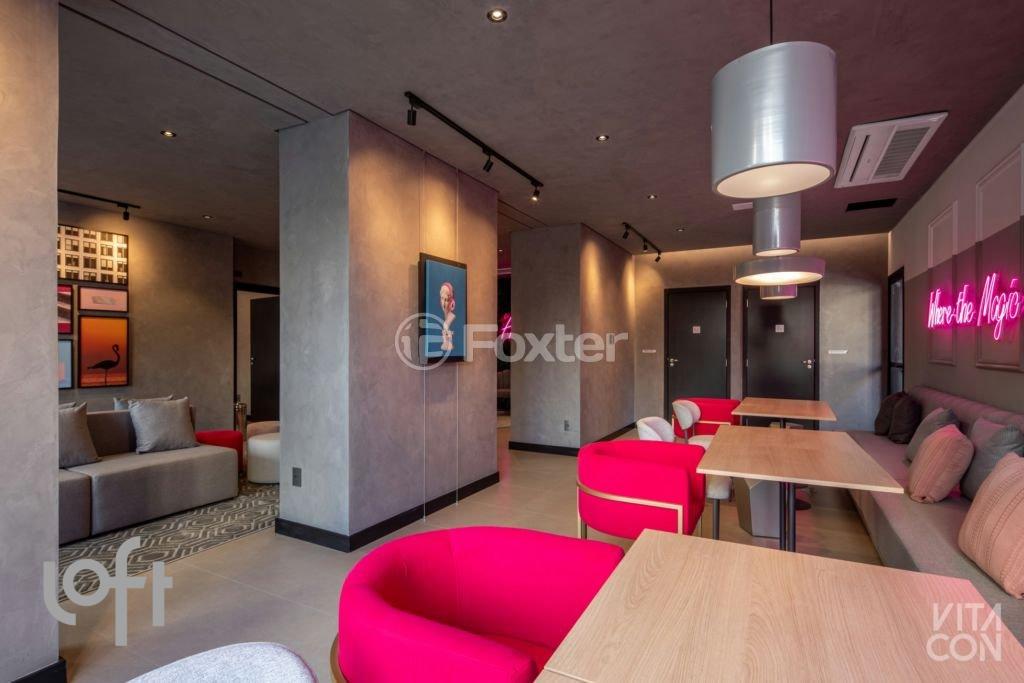 lounge-moderno-com-decoracao-vibrante