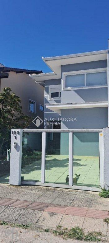 house em Manoel Soares D'Azevedo Maia, Carianos - Florianópolis - SC