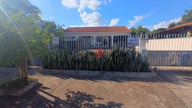 house em Rua Osvaldo Cruz, Centro - Loanda - PR