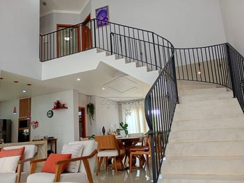 house em Rua Maria Izabel Nicolosi Garcia, Colinas do Paraíso - Botucatu - SP