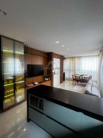 apartment em Rua 302, Meia Praia - Itapema - SC