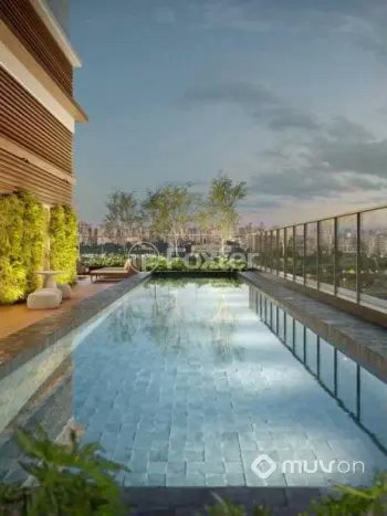 piscina-na-cobertura-com-vista-panoramica