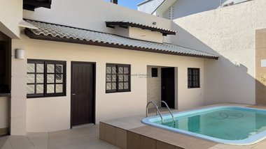 house em Rua Itabira, Itacorubi - Florianópolis - SC