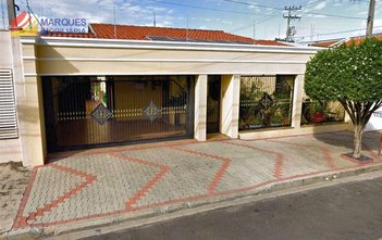 house em Rua Vinte e Quatro de Maio, Centro - Indaiatuba - SP
