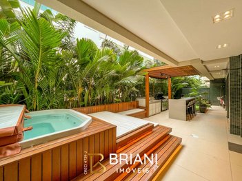 apartment em Rua das Piraúnas, Jurerê Internacional - Florianópolis - SC