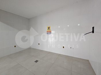 business em Avenida Floriano Peixoto, Centro - Uberlândia - MG