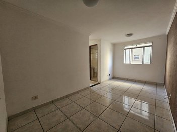 apartment em Rua Serra do Pilar, Jardim Macedônia - São Paulo - SP