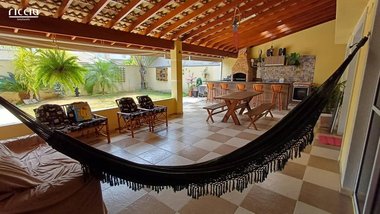 house em Rua Mário Peixoto, Loteamento Villa Branca - Jacareí - SP