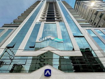 apartment em Rua 240, Meia Praia - Itapema - SC