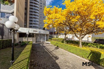 apartment em Rua Desembargador Motta, Centro - Curitiba - PR