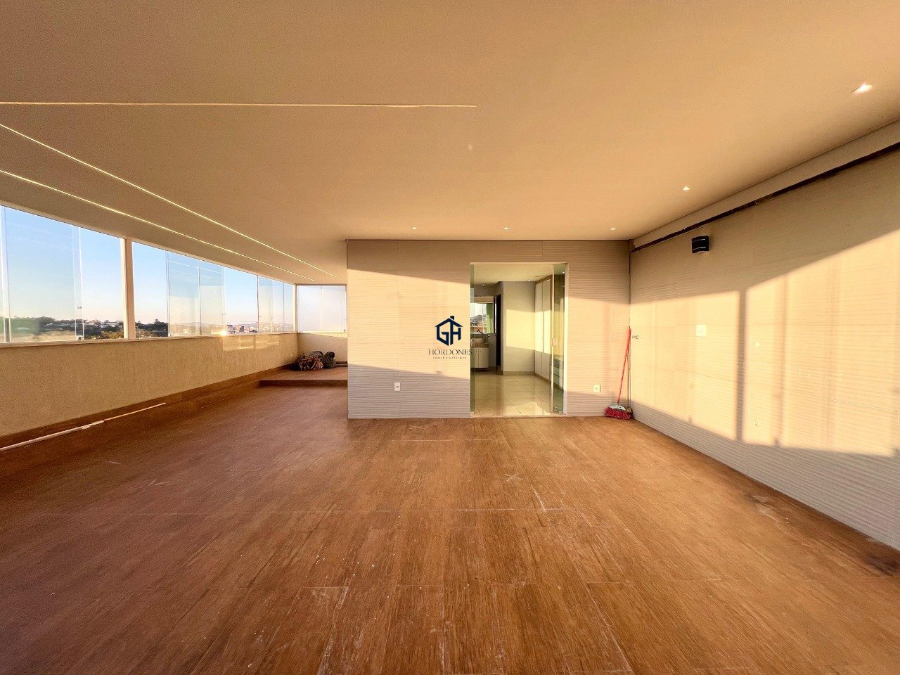 Cobertura com 3 quartos — Santa Terezinha, Belo Horizonte