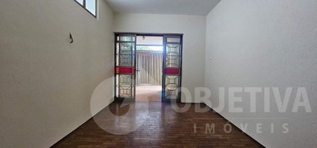 house em Rua Buriti Alegre, Nossa Senhora Aparecida - Uberlândia - MG