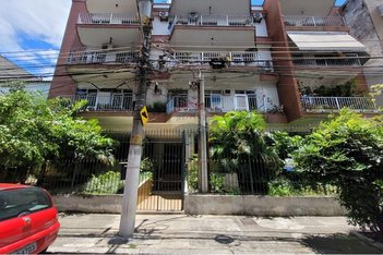 apartment em Rua Formosa do Zumbi, Zumbi - Rio de Janeiro - RJ