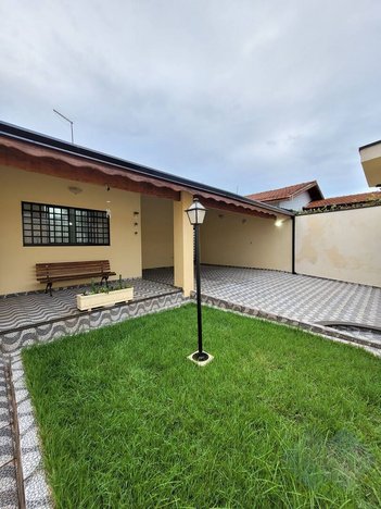 house em Rua Capitão Ariovaldo Corrêa Pinto, Recanto Azul - Botucatu - SP