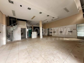 business em Avenida Afonso Pena, Nossa Senhora Aparecida - Uberlândia - MG