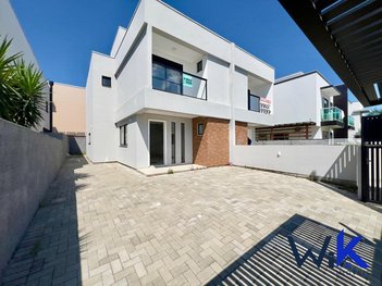 house em Rua Arco-Íris, Carianos - Florianópolis - SC