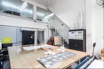 industrial em Avenida Salim Farah Maluf, Vila Oratório - São Paulo - SP