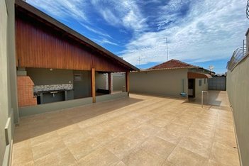 house em Avenida 31, Baroni - Barretos - SP