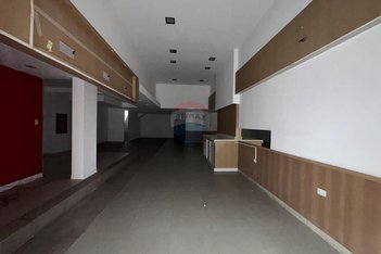 commercial_building em Rua Antônio Baptista Bittencourt, Recreio dos Bandeirantes - Rio de Janeiro - RJ