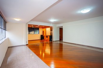 apartment em Rua Desembargador Otávio do Amaral, Bigorrilho - Curitiba - PR