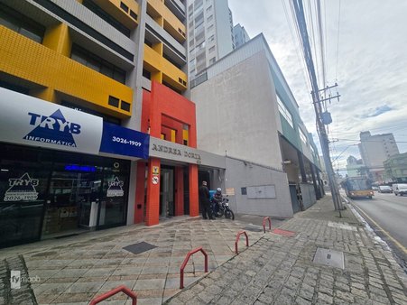 Cômodo Condomínio