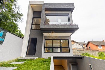 house em Rua Antônio Escorsin, Santa Felicidade - Curitiba - PR