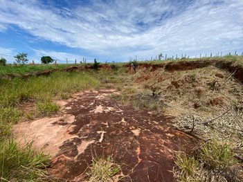 land_lot em Rua Carmen da Silva Paes Martin, Residencial Plaza Martin - Botucatu - SP