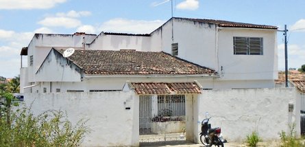 house em Rua Professora Carmem de Abreu Silveira, Castelo Branco - Campina Grande - PB