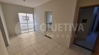 apartment em Rua Cleusa Arli Alves, Alto Umuarama - Uberlândia - MG