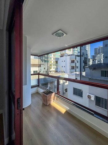 apartment em Rua 252, Meia Praia - Itapema - SC