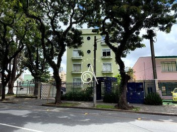 apartment em Avenida dos Estados, Água Verde - Curitiba - PR