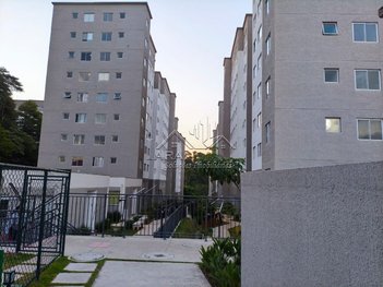 apartment em Avenida Adriano Bertozzi, Jardim Eliane - São Paulo - SP