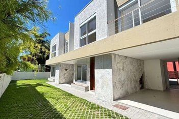 house em Rua dos Veleiros, Campeche - Florianópolis - SC
