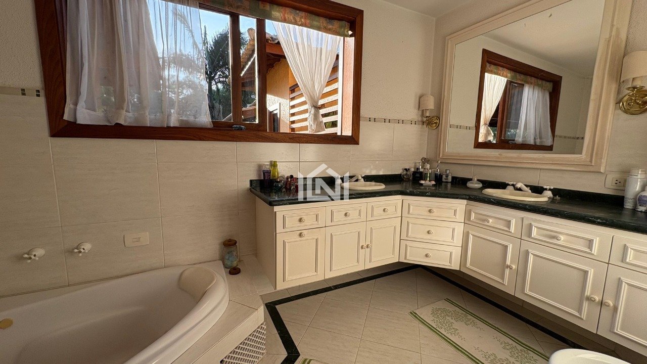 casa a venda no condominio sao fernando golf banheiro suite master