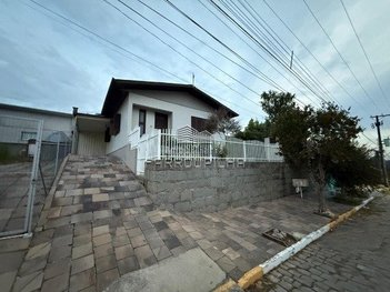 house em Rua Remigio Tartarotti, Primeiro de Maio - Farroupilha - RS