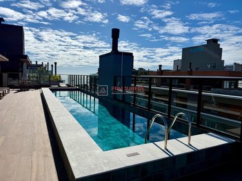 apartment em Rua dos Polvos, Jurerê - Florianópolis - SC