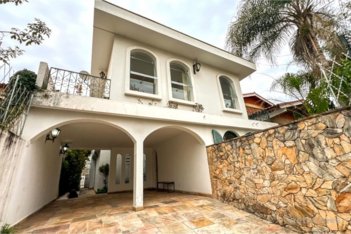 house em Rua Doutor José Maria Whitaker, Vila Sofia - São Paulo - SP